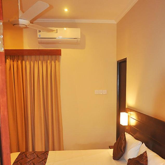 Mercuryfm 101 Yarl Mercury Inn - Jaffna Kültér fotó