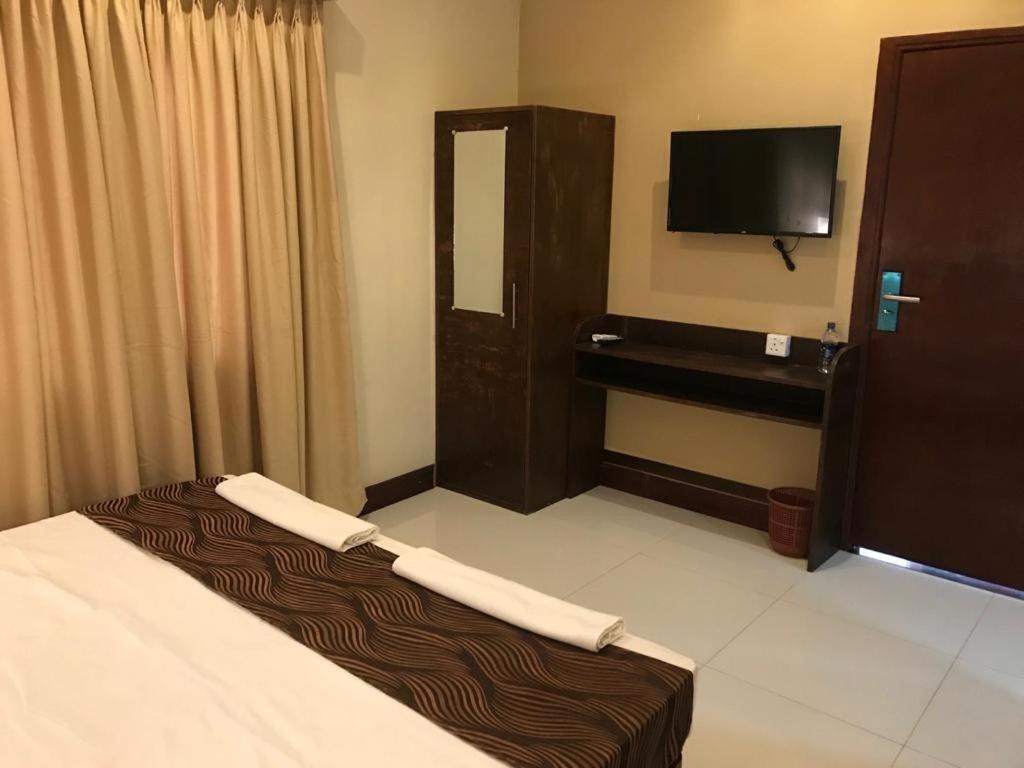 Mercuryfm 101 Yarl Mercury Inn - Jaffna Kültér fotó